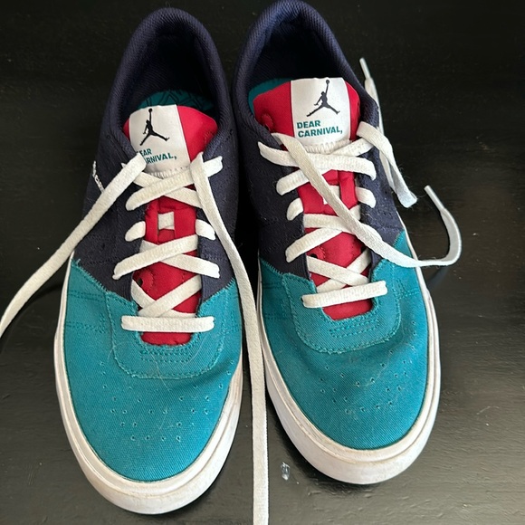 EUC Mens Nike Air Jordan Sneakers - Picture 1 of 3